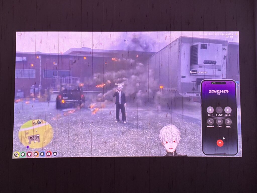 Aladdin X3 Laser 4Kで細かい文字まで鮮明に表示された投影画面